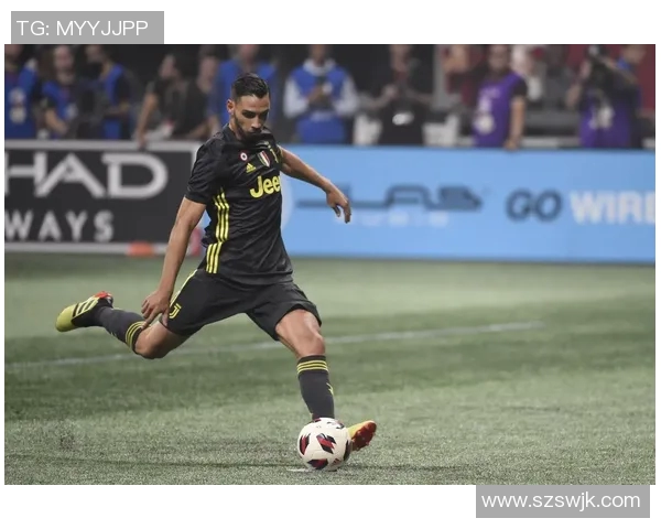 全球足球明星精彩瞬间全景展示与背后故事揭秘