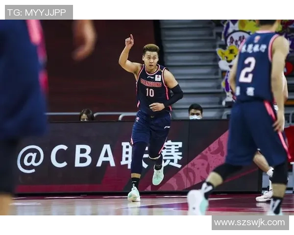 成都篮球队强势领跑锦标赛积分榜总分达到72分引发关注 成都篮球队强势领跑锦标赛积分榜总分达到72分引发关注